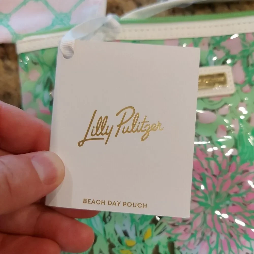 Lilly Pulitzer Water Resistant Vinyl Beach Day Pouch, Zipper Bag/Clips/Hugger